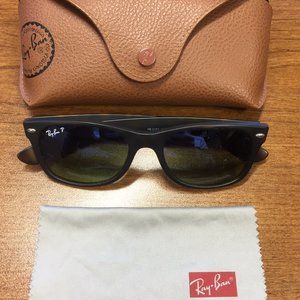New Wayfarer sunglasses & case